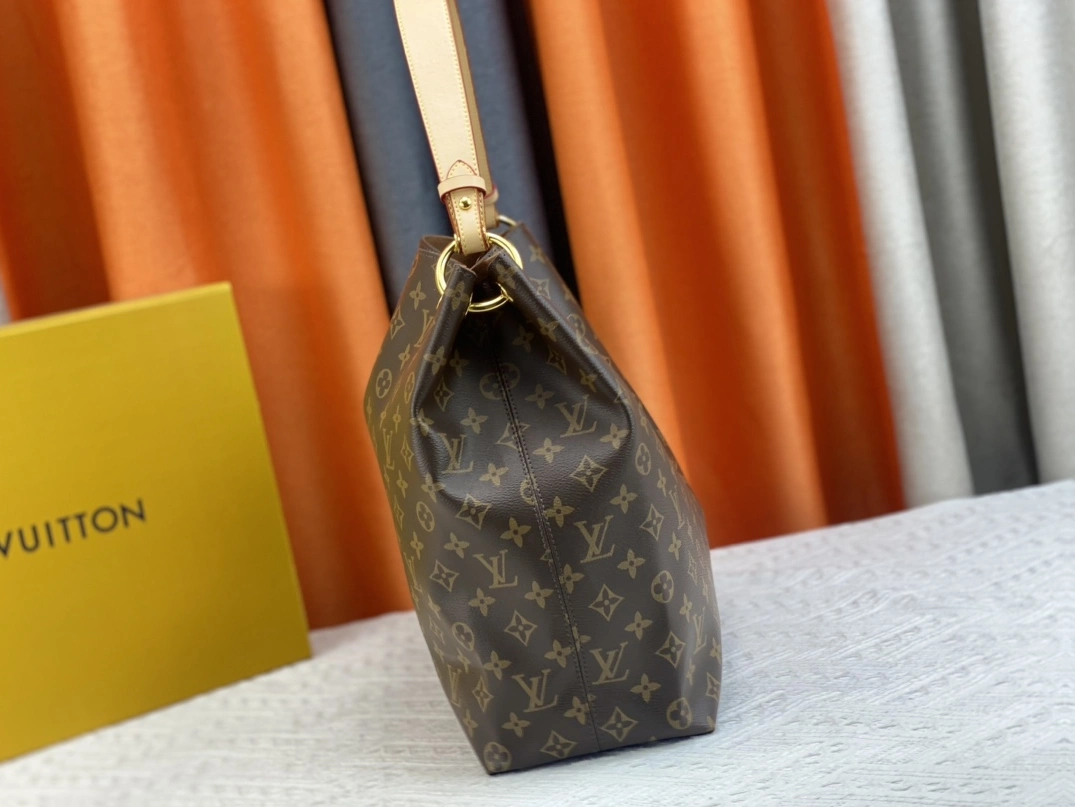 Modern 4181 Louis Vuitton AAA Quality Shoulder Bags In Coffee For Women