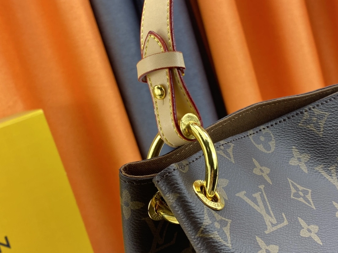 Modern 4181 Louis Vuitton AAA Quality Shoulder Bags In Coffee For Women - Image 5