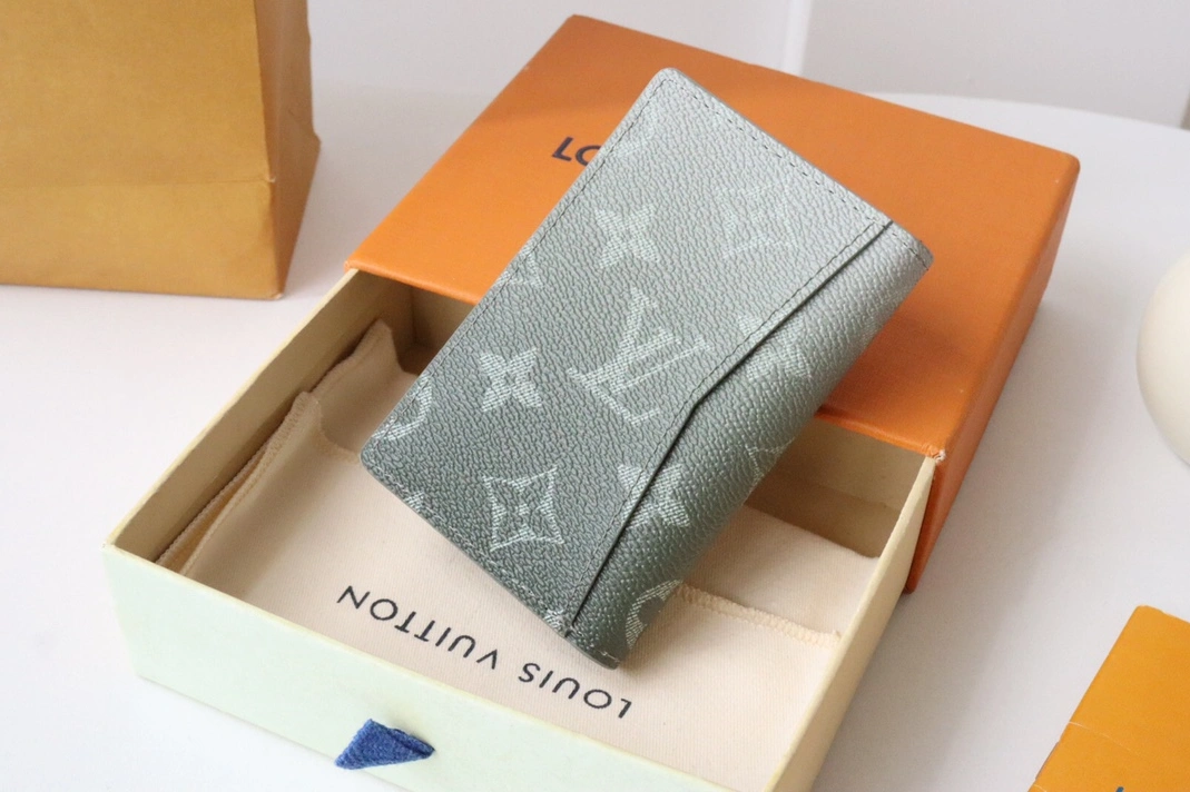 NewStyle 7152 Louis Vuitton LV Card Case