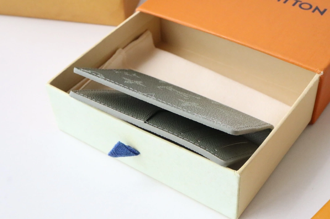 NewStyle 7152 Louis Vuitton LV Card Case - Image 3