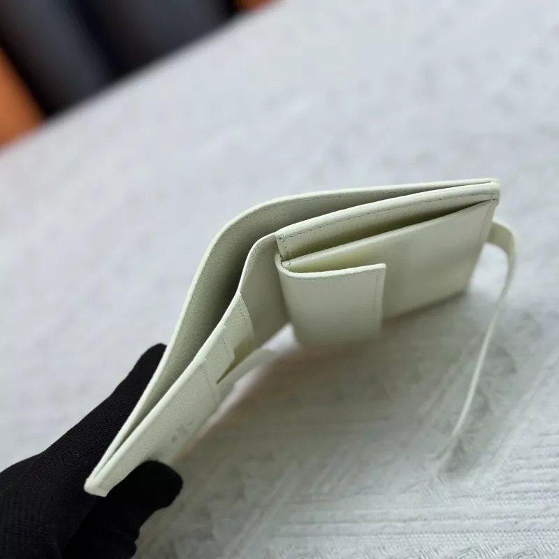 NewStyle 8407 Louis Vuitton LV Card Case - Image 7