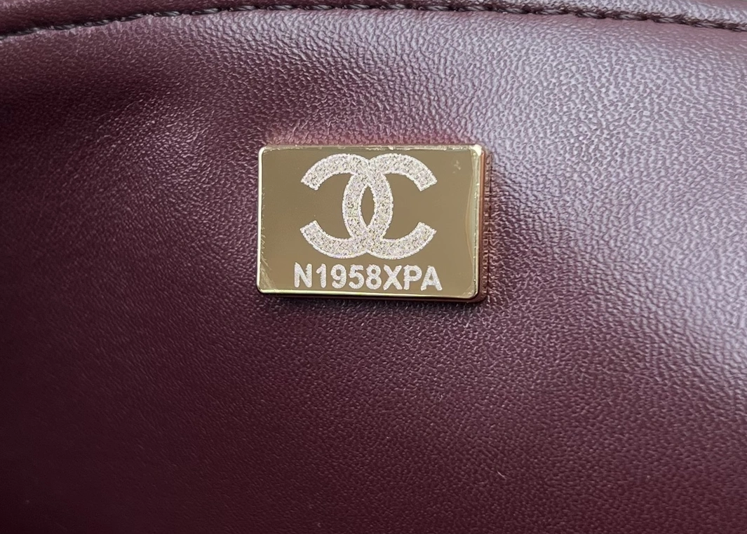 Popular 7692 Chanel AAA Quality Messenger Bags For Women - Image 8