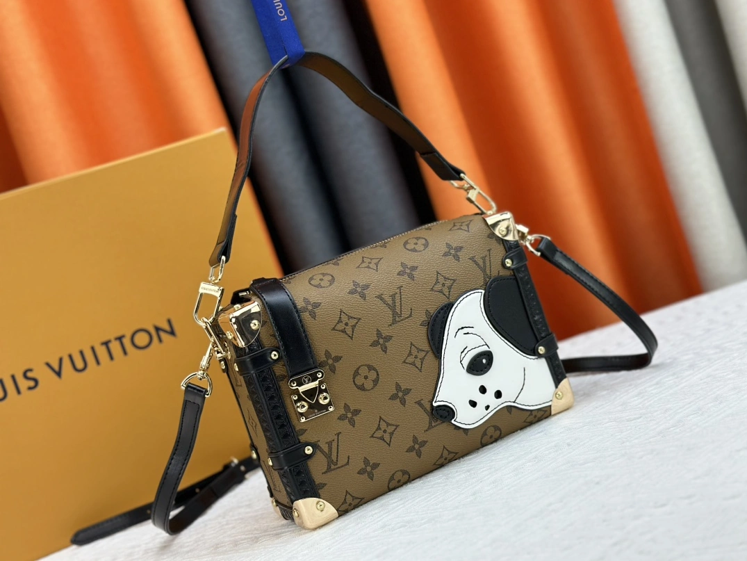 Popular 9122 Louis Vuitton AAA Quality Messenger Bags For Women