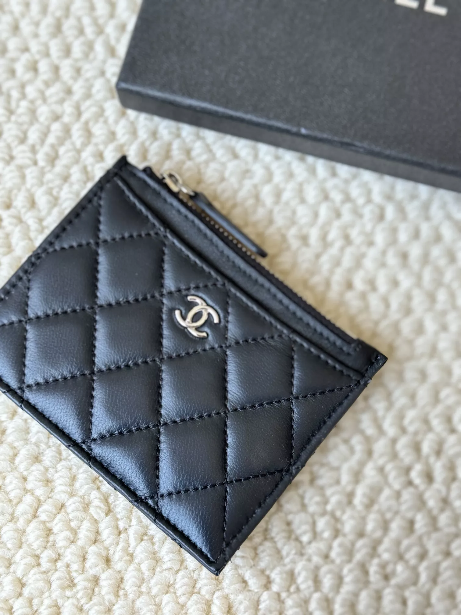 Practical 8520 Chanel Card Case - Image 3