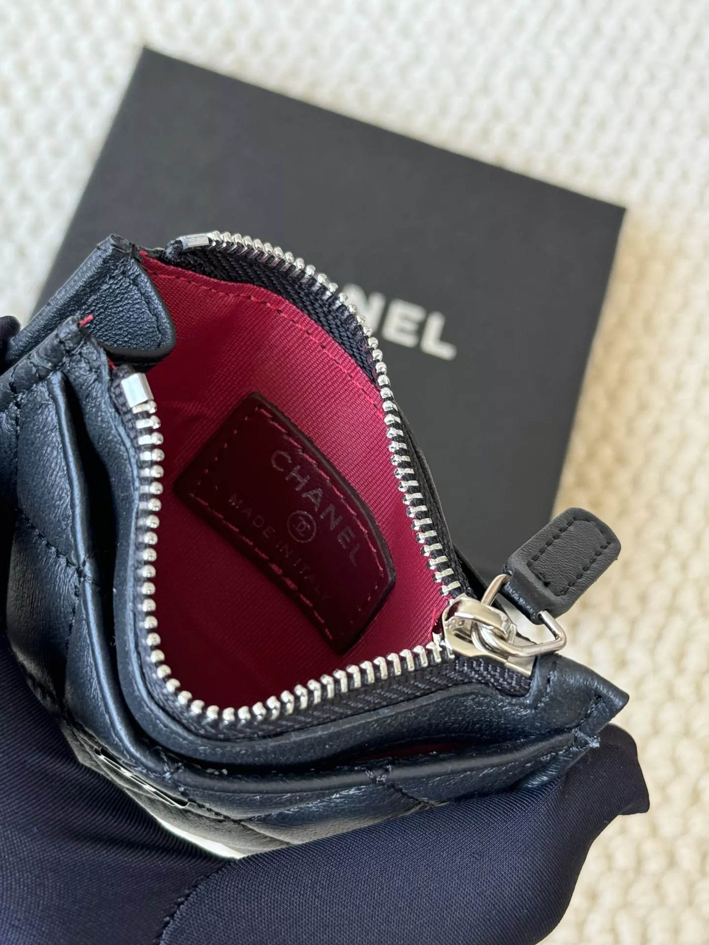 Practical 8520 Chanel Card Case - Image 6