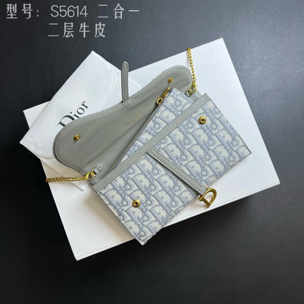 Refined 2204 Christian Dior Wallets - Image 5