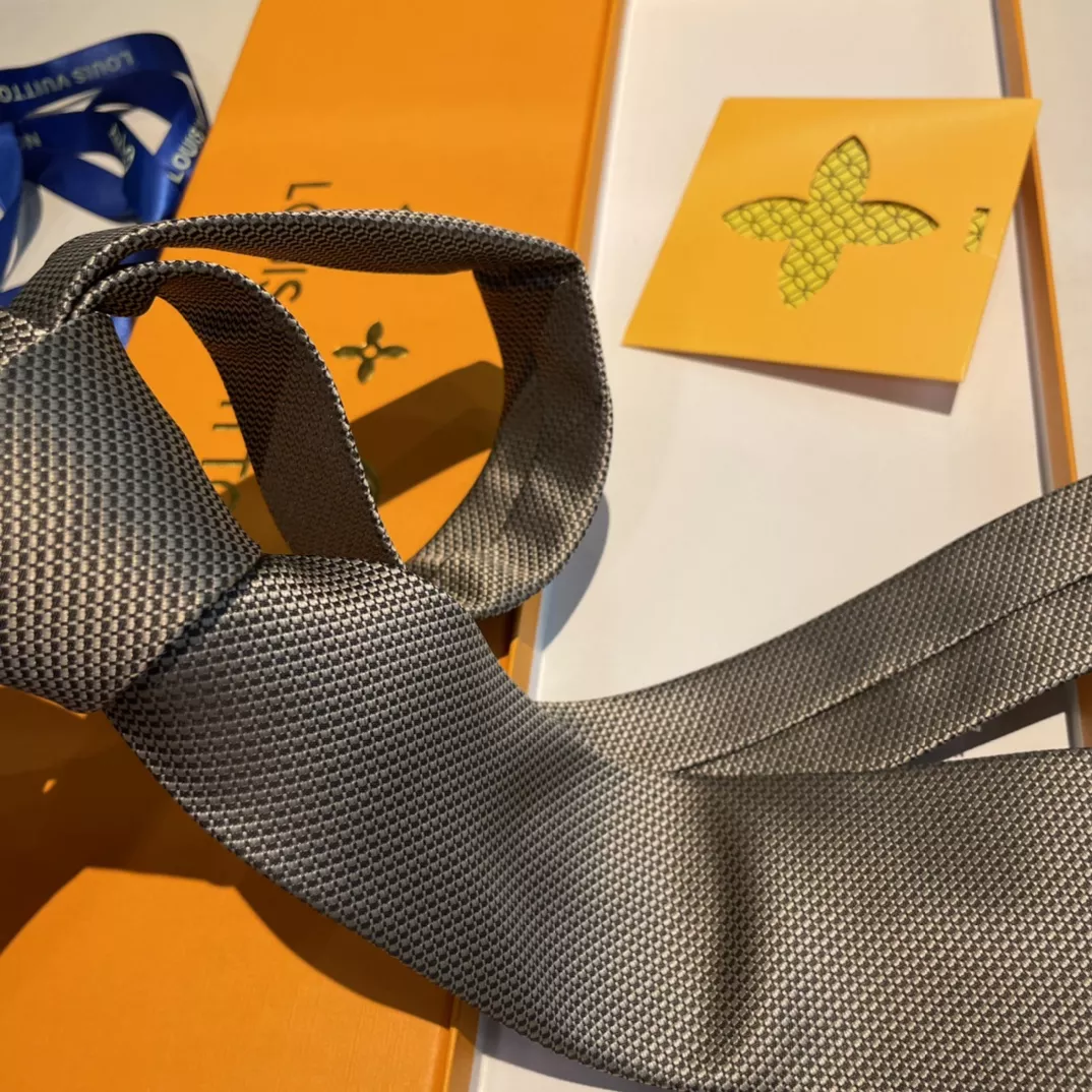 Sleek 4479 Louis Vuitton LV Necktie