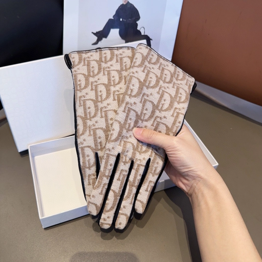 Sleek 6511 Christian Dior Gloves For Women - Image 7