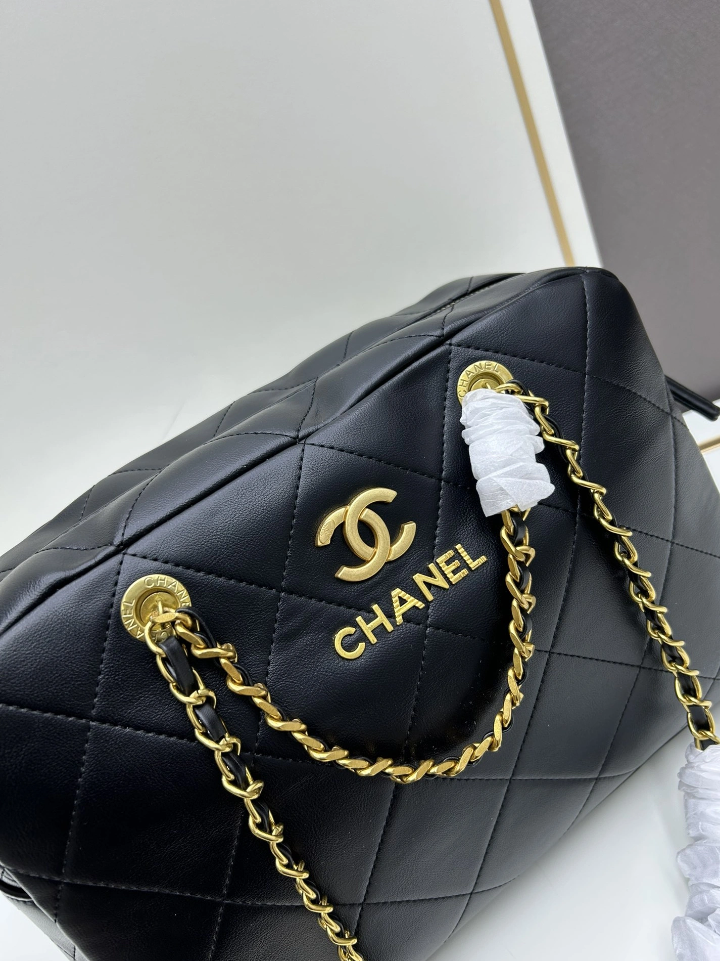 SmartChoice 4921 Chanel AAA Quality Shoulder Bags For Women - Image 4