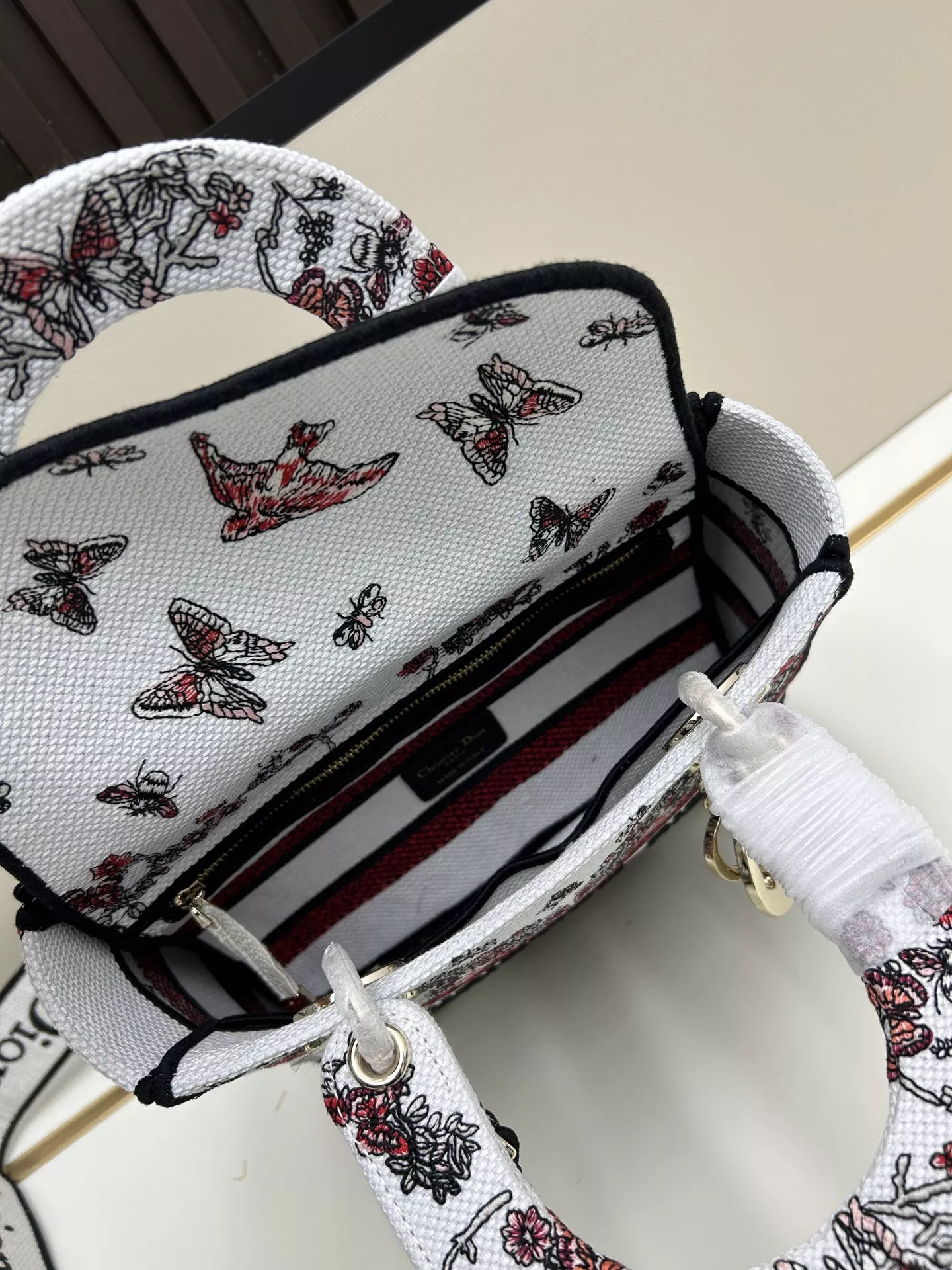 SmartChoice 8638 Christian Dior AAA Quality Handbags For Women - Image 7