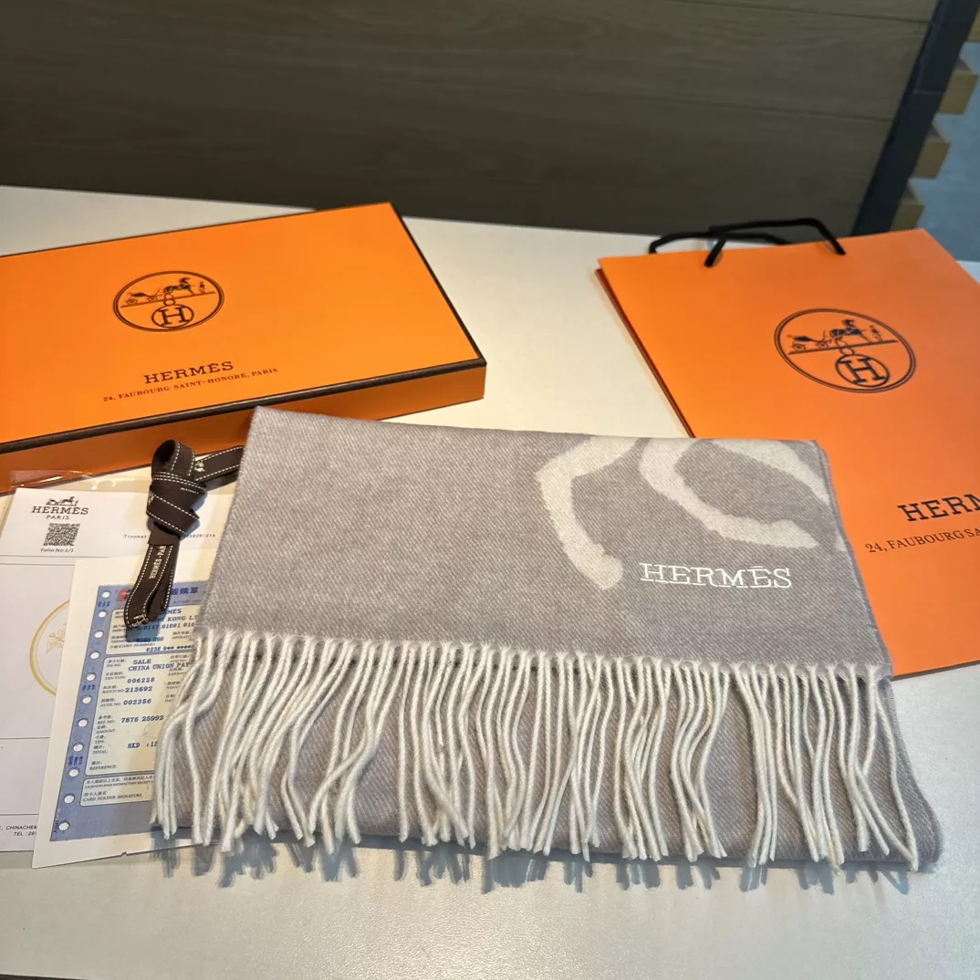 Soft 1306 Hermes Scarf For Women - Image 4