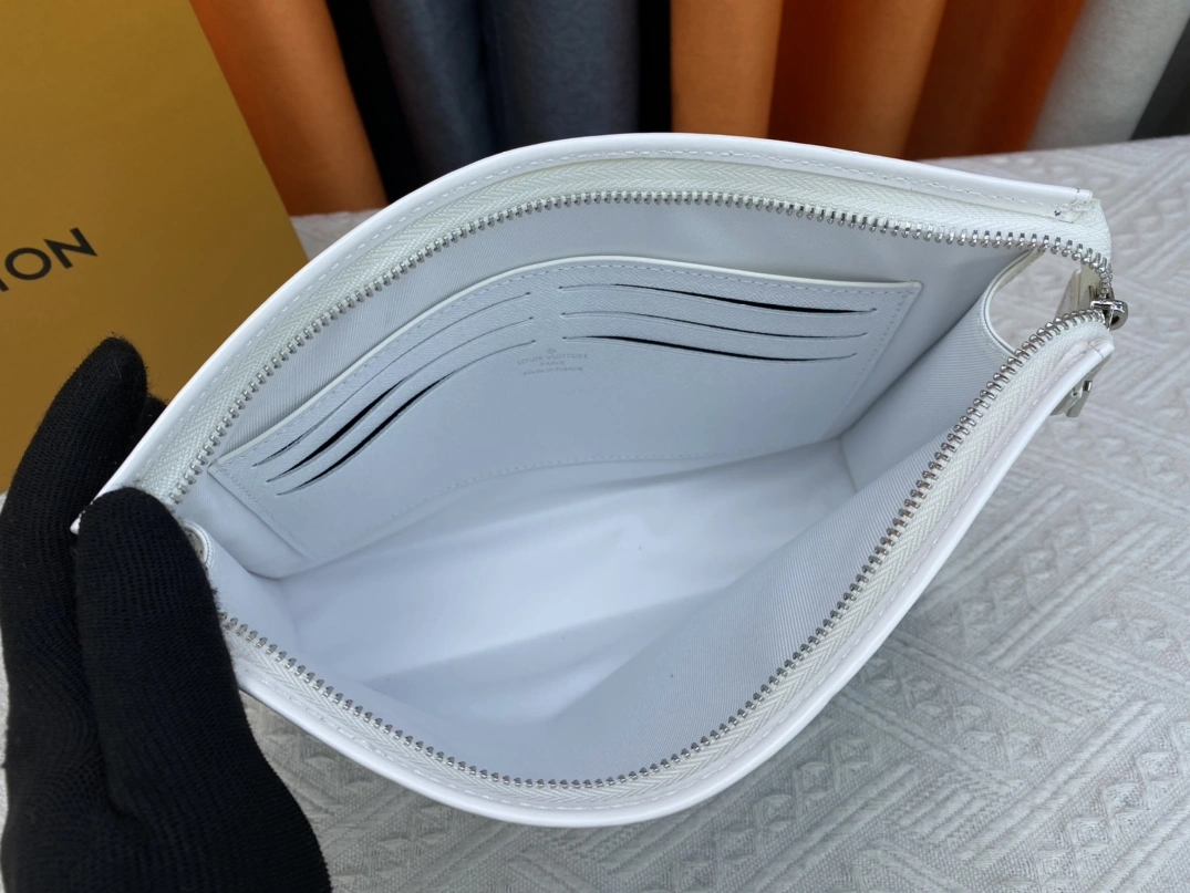 Soft 7637 Louis Vuitton LV Wallets For Unisex - Image 7