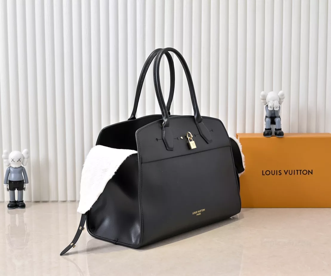 Sophisticated 1544 Louis Vuitton AAA Quality Handbags For Women