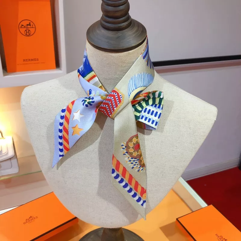 Sophisticated 1617 Hermes Silk Scarf - Image 5