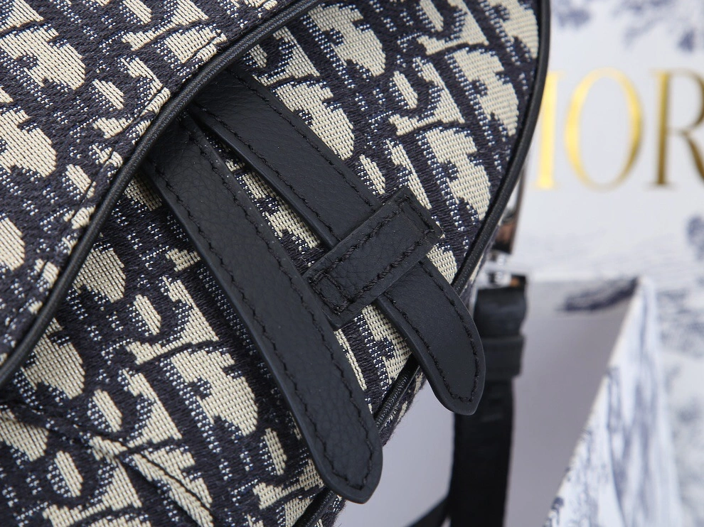 Sophisticated 6597 Christian Dior AAA Quality Messenger Bags For Women - Image 5