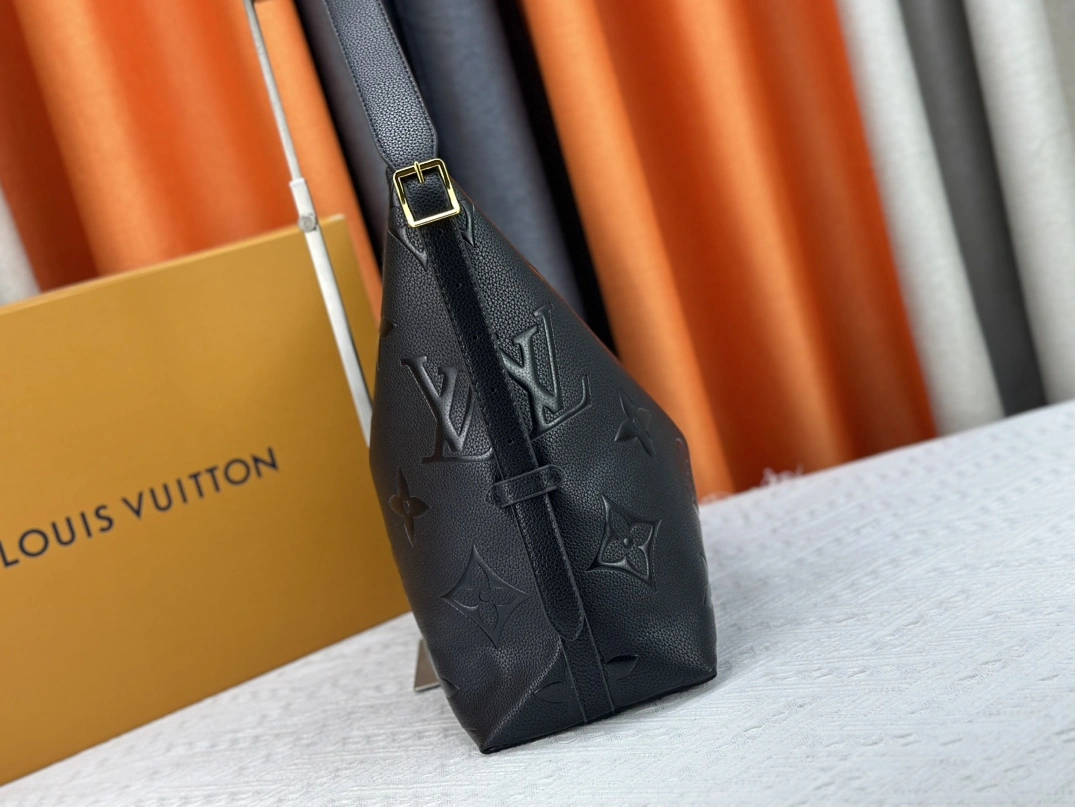 SportInspired 4296 Louis Vuitton AAA Quality Shoulder Bags For Women - Image 3