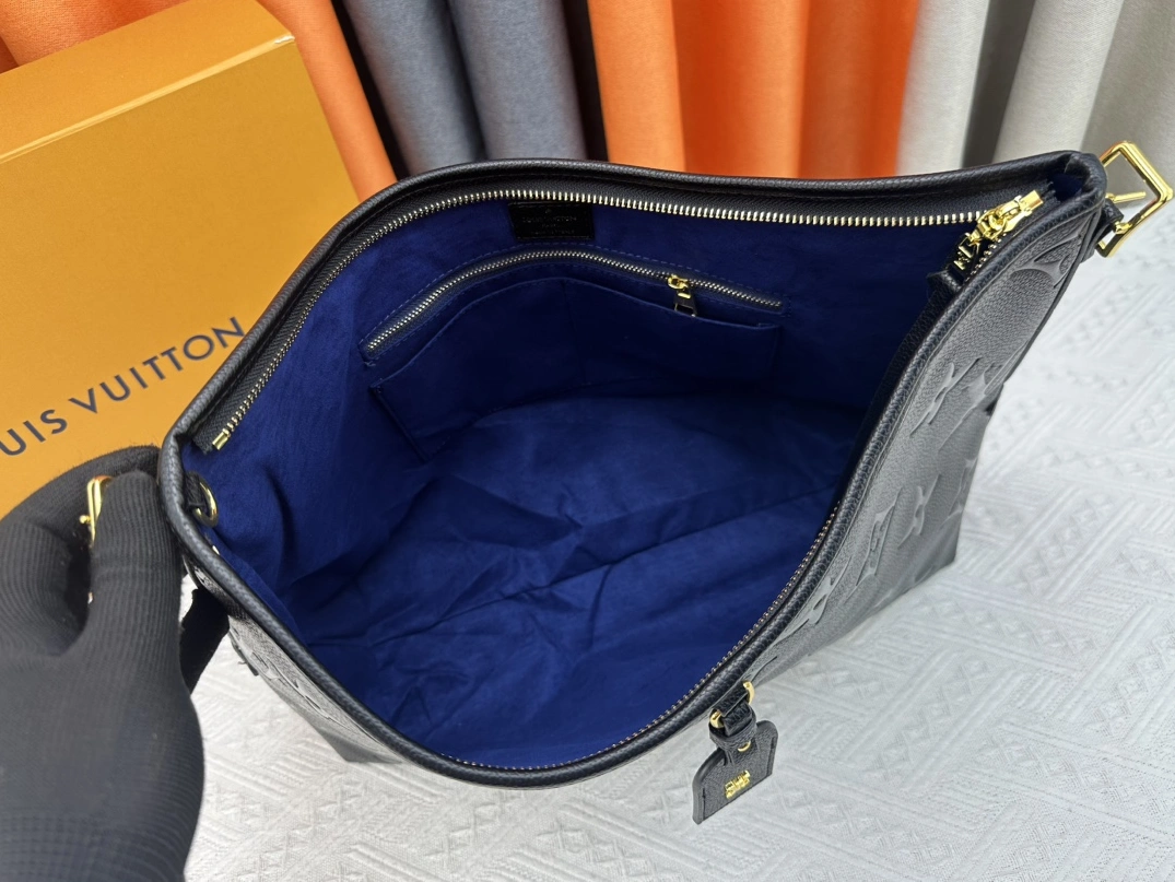 SportInspired 4296 Louis Vuitton AAA Quality Shoulder Bags For Women - Image 8