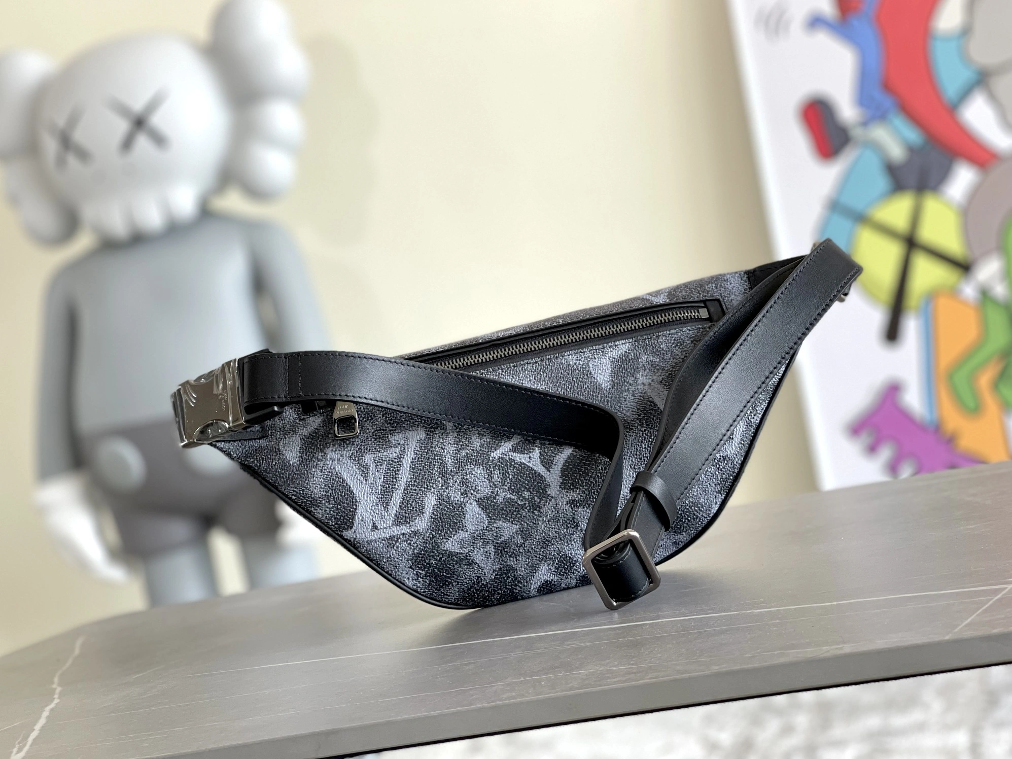 SportInspired 7516 Louis Vuitton LV AAA Quality Belt Bags