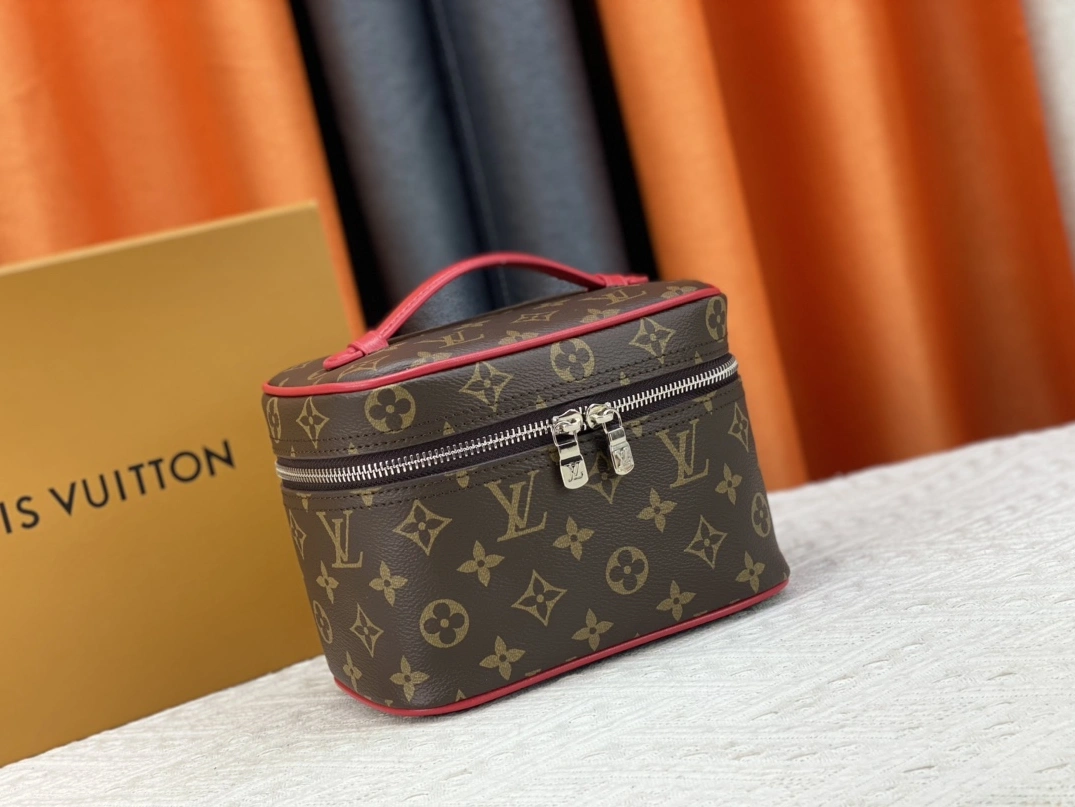 StreetReady 5925 Louis Vuitton AAA Quality Handbags For Women