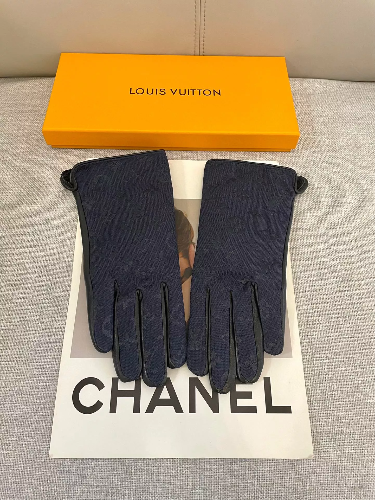 StreetReady 8095 Louis Vuitton LV Gloves