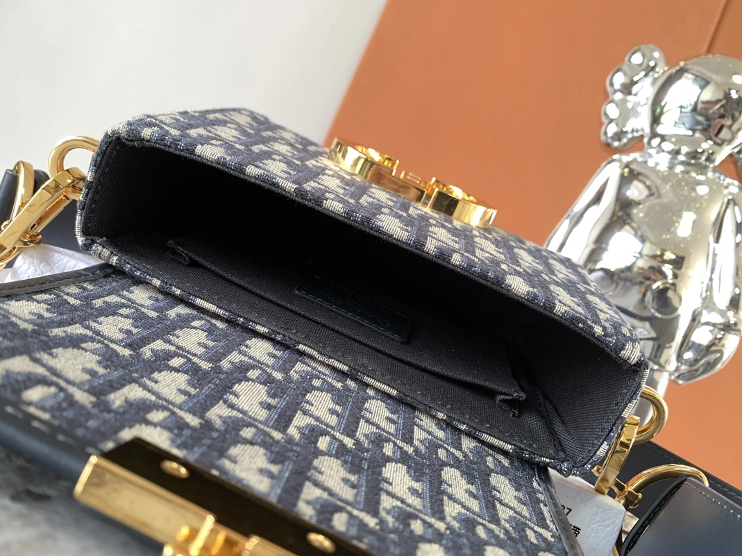 StreetReady 8265 Christian Dior AAA Quality Messenger Bags For Women - Image 7