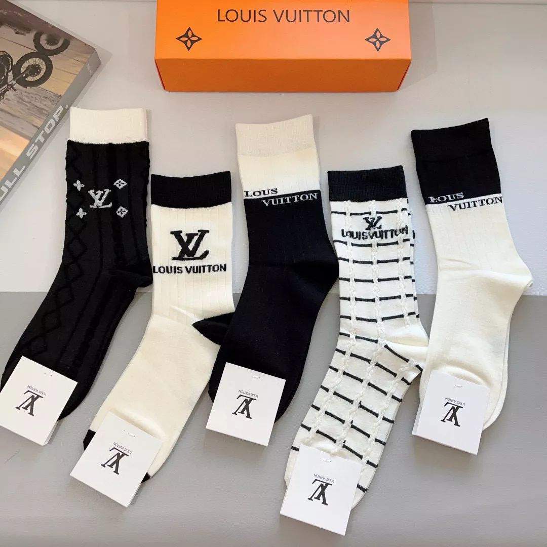 StreetReady 9725 Louis Vuitton LV Socks - Image 5
