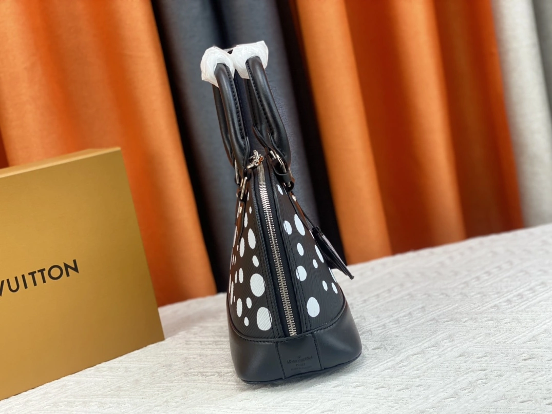 TopPick 583 Louis Vuitton AAA Quality Handbags For Women