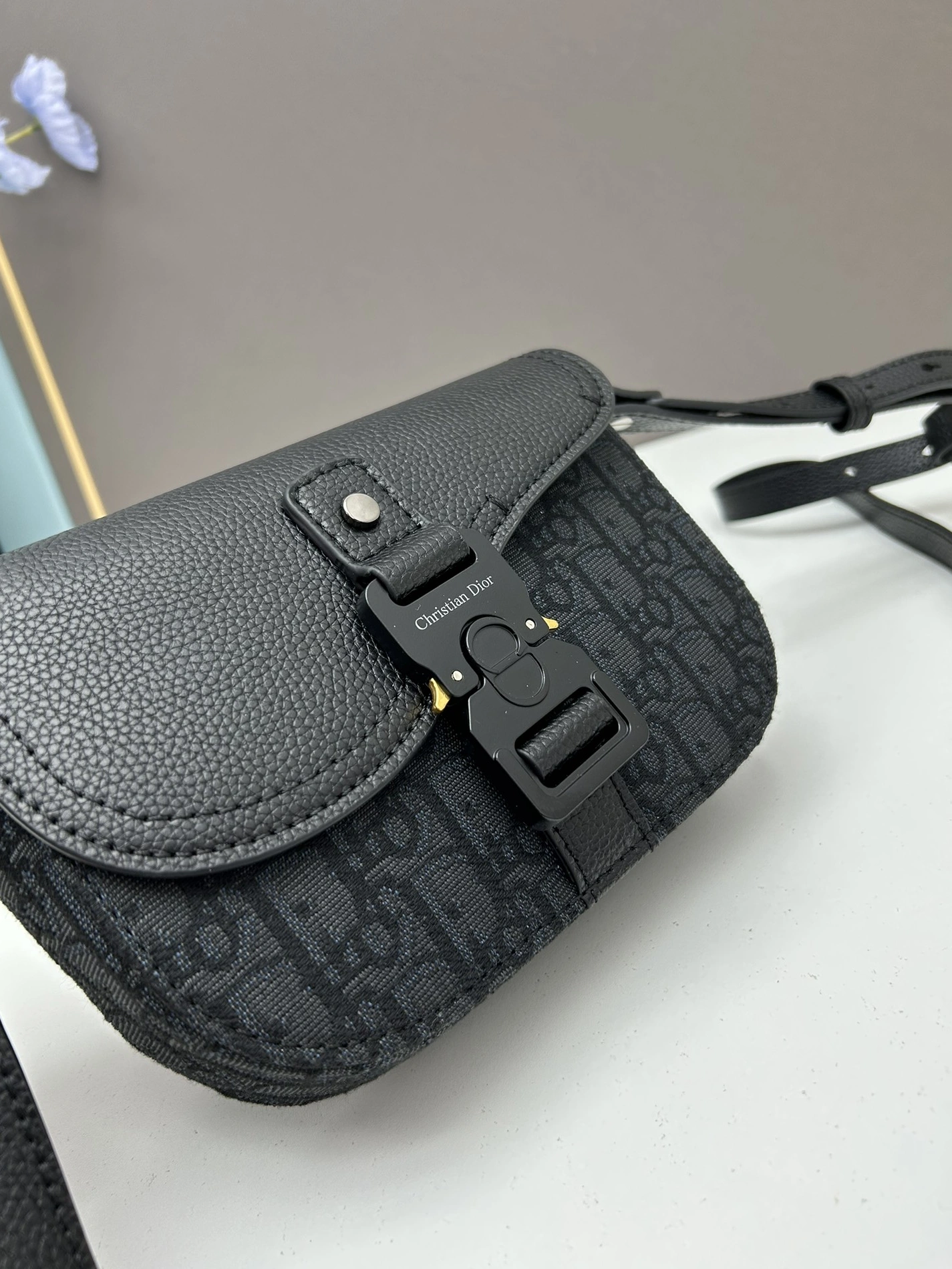 Unique 8986 Christian Dior AAA Quality Messenger Bags For Unisex - Image 4