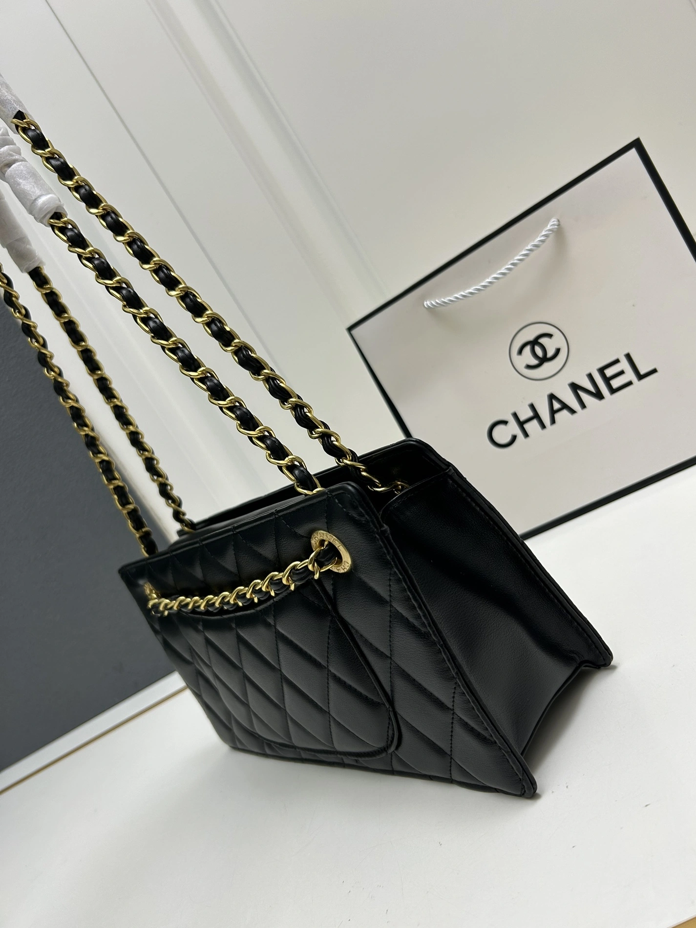 UrbanStyle 3803 Chanel AAA Quality Shoulder Bags For Women - Image 3