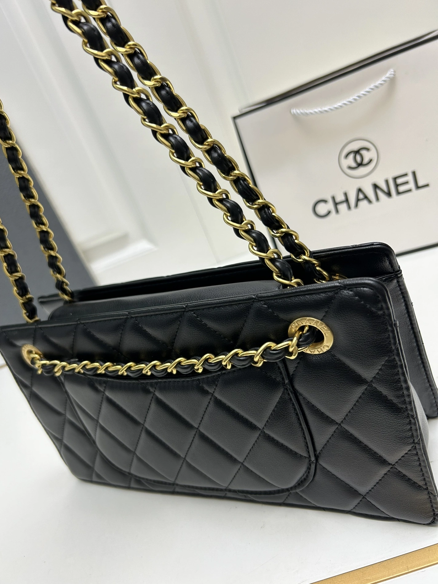 UrbanStyle 3803 Chanel AAA Quality Shoulder Bags For Women - Image 5
