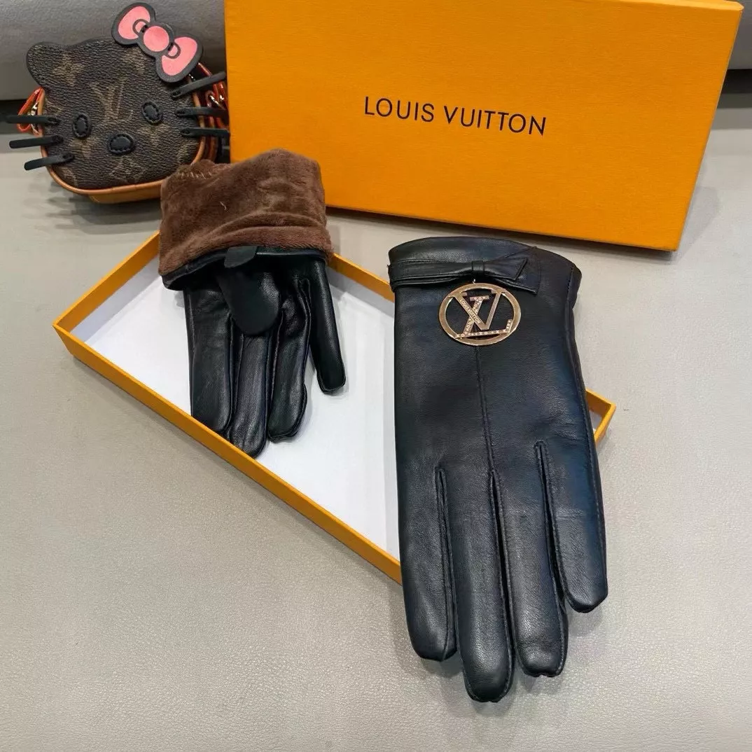 UrbanStyle 6697 Louis Vuitton LV Gloves For Women - Image 5
