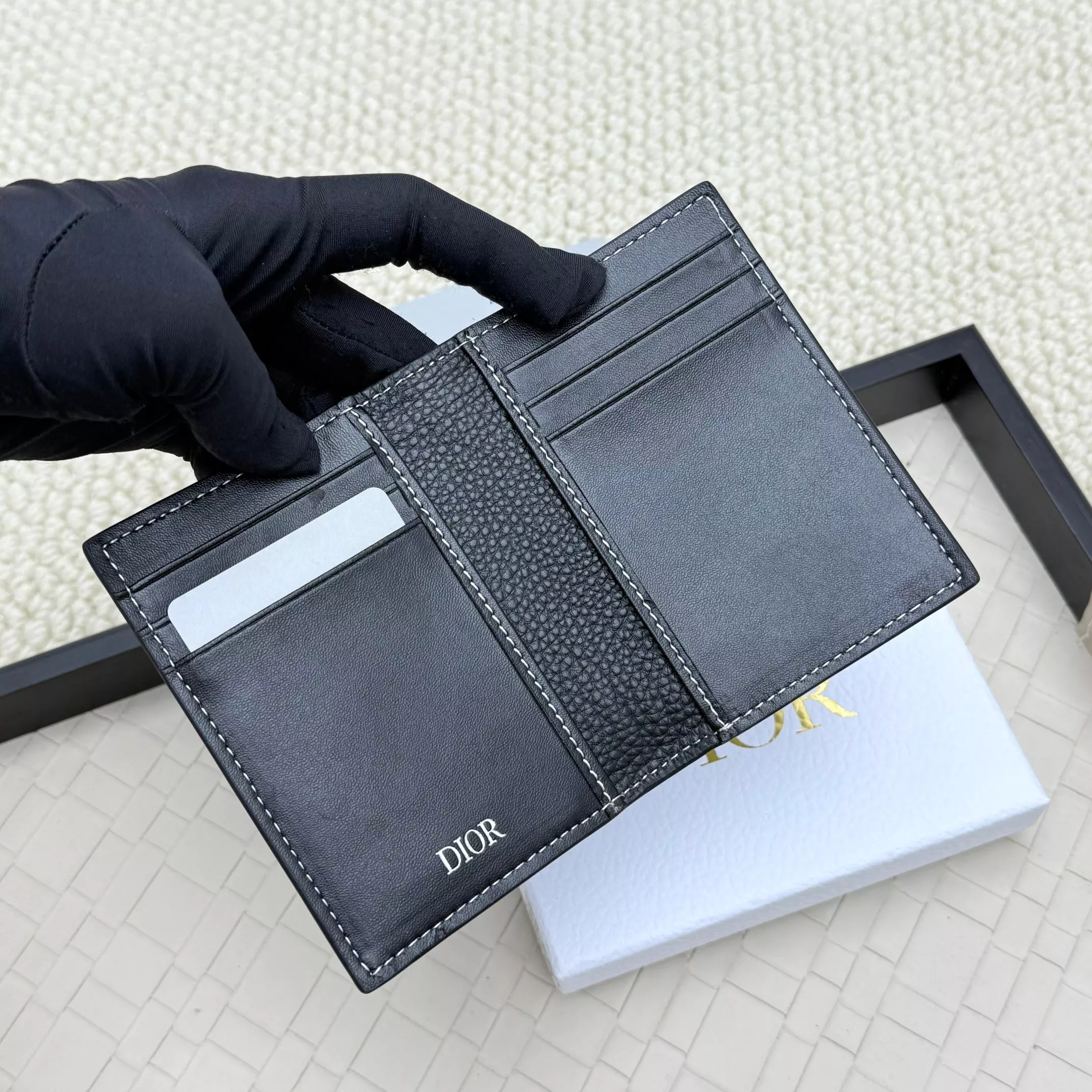 UrbanStyle 864 Christian Dior Card Case - Image 5