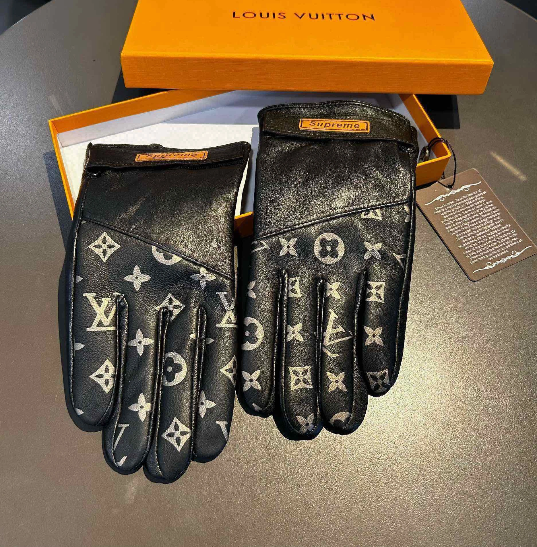 Versatile 2971 Louis Vuitton LV Gloves For Men