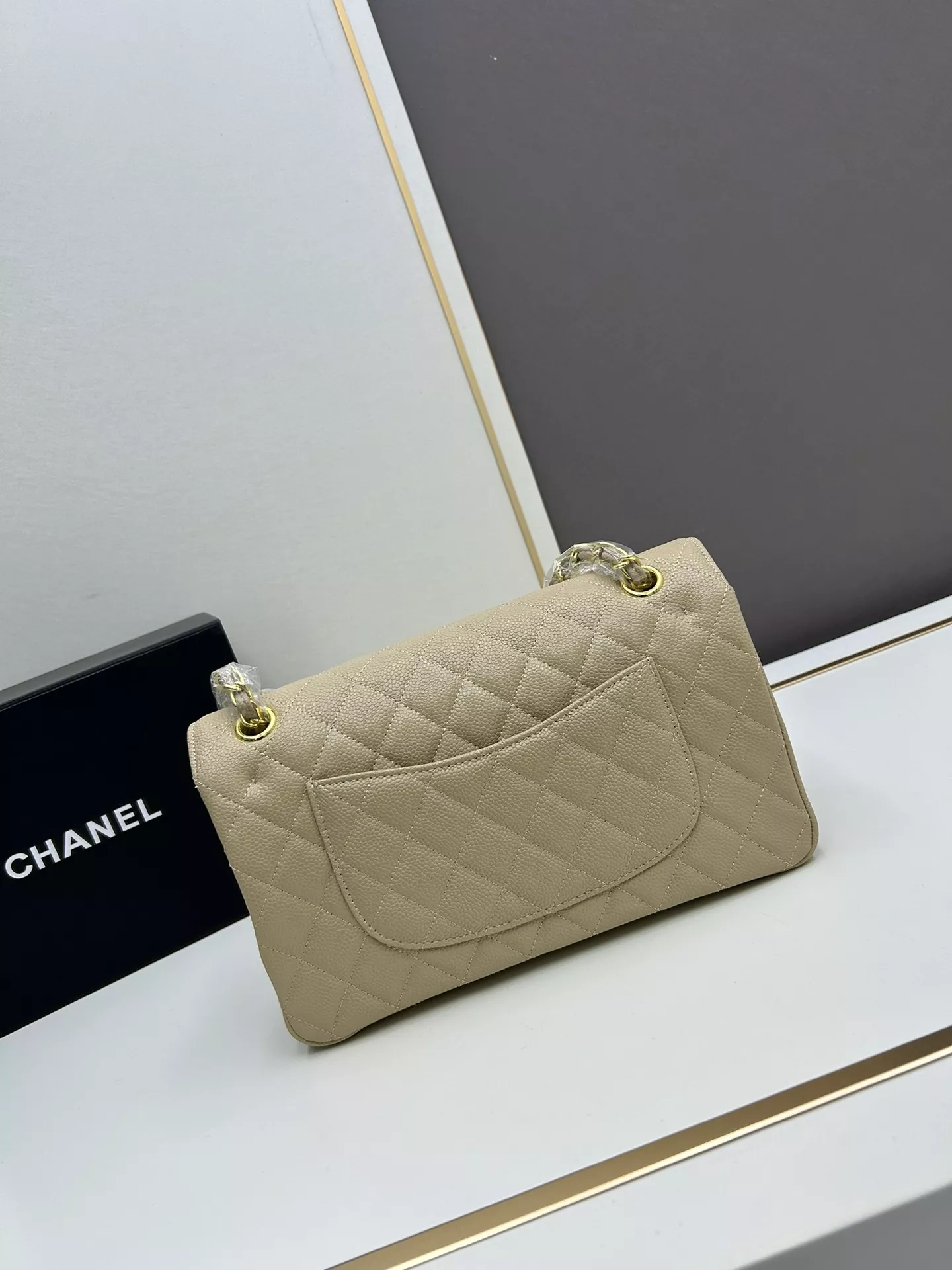 Versatile 4063 Chanel AAA Quality Shoulder Bags For Women - Image 3
