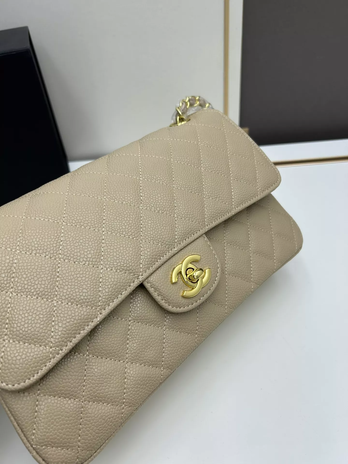 Versatile 4063 Chanel AAA Quality Shoulder Bags For Women - Image 5
