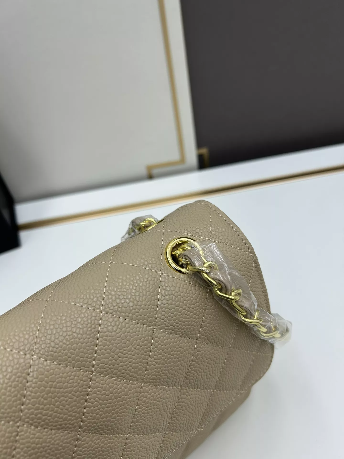 Versatile 4063 Chanel AAA Quality Shoulder Bags For Women - Image 6