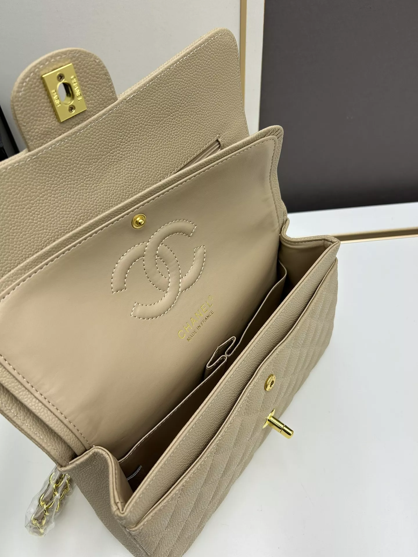 Versatile 4063 Chanel AAA Quality Shoulder Bags For Women - Image 8