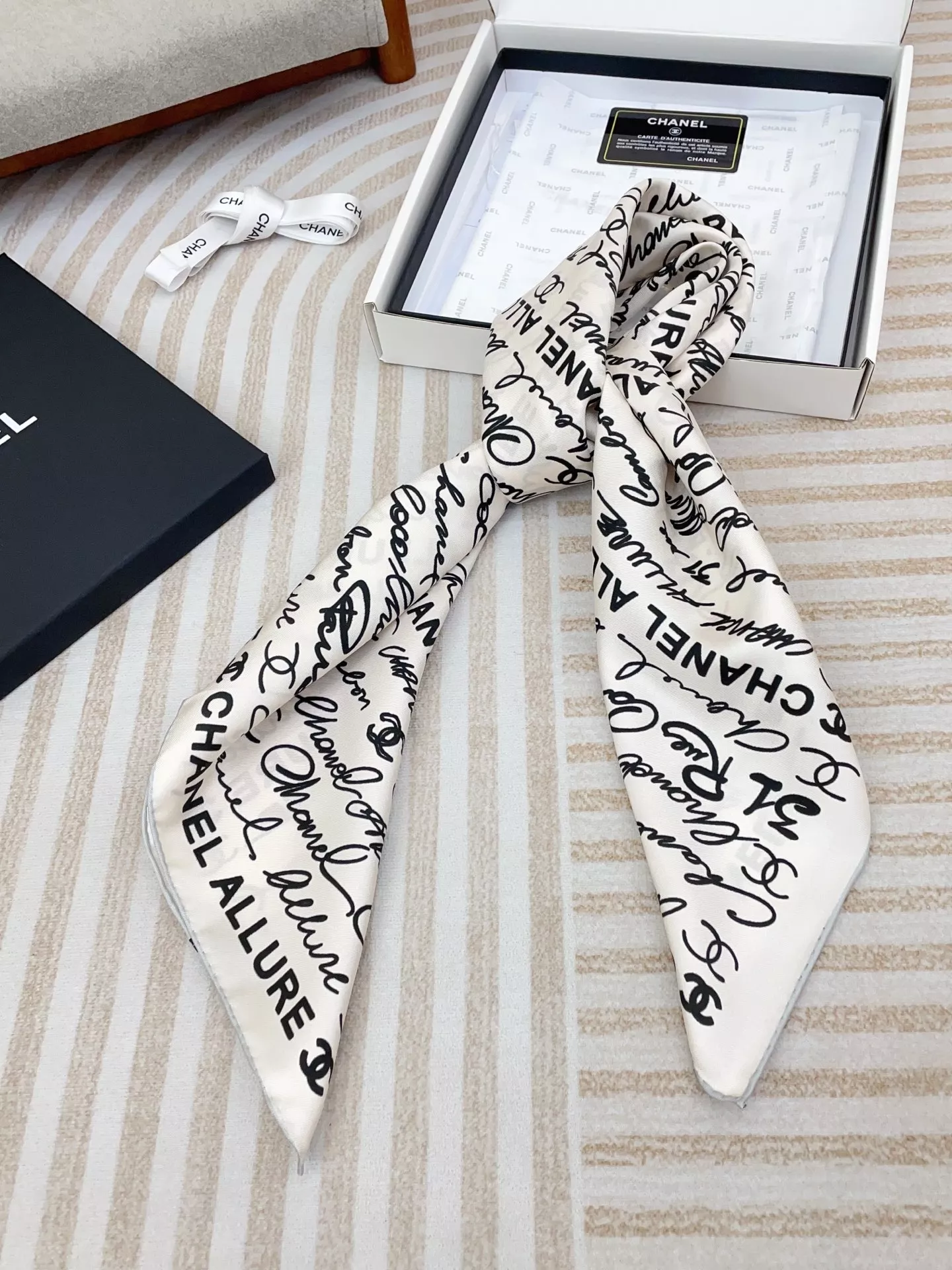 Versatile 5392 Chanel Silk Squares - Image 3