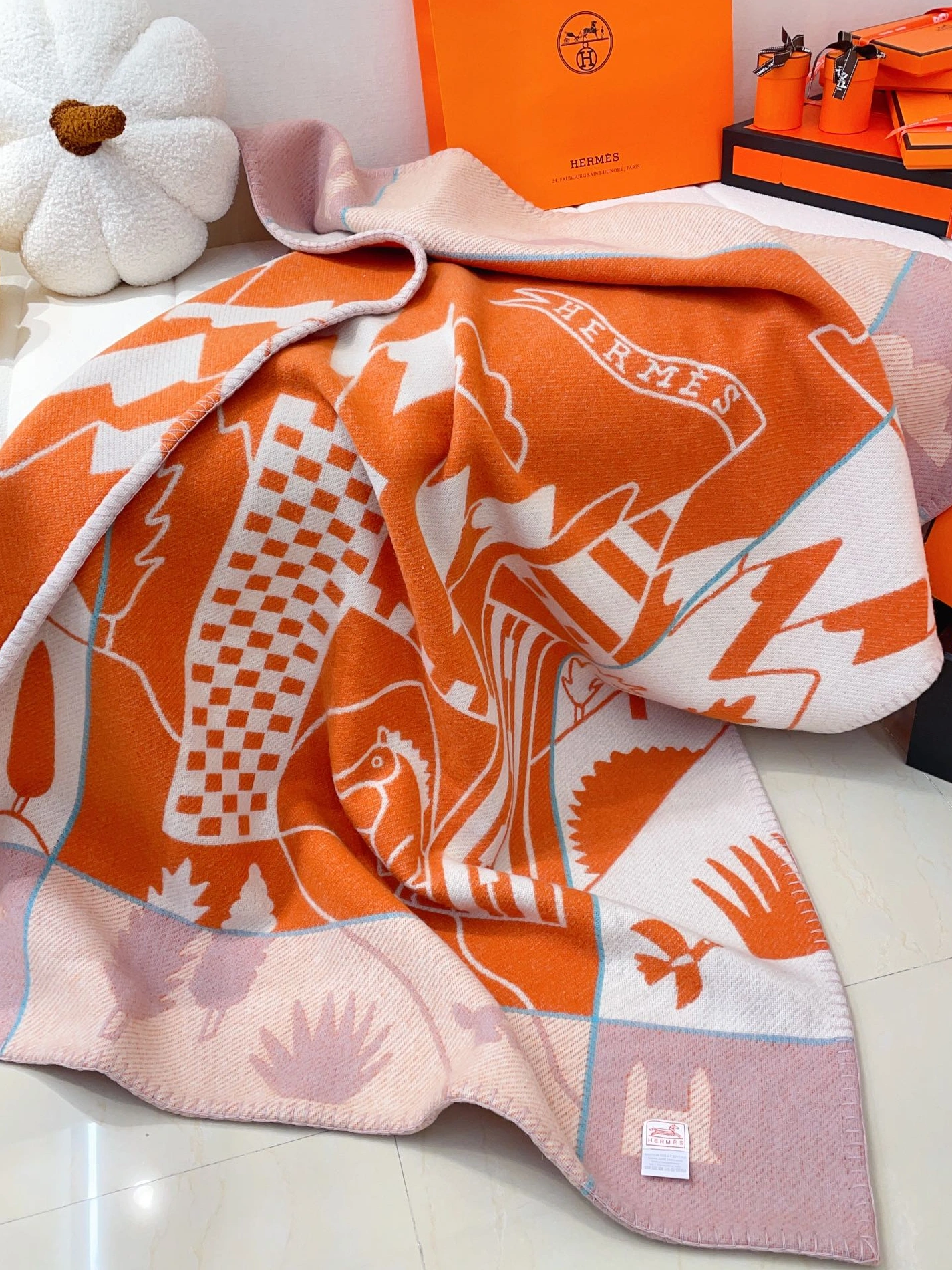 Vibrant 8163 Hermes Blanket - Image 4