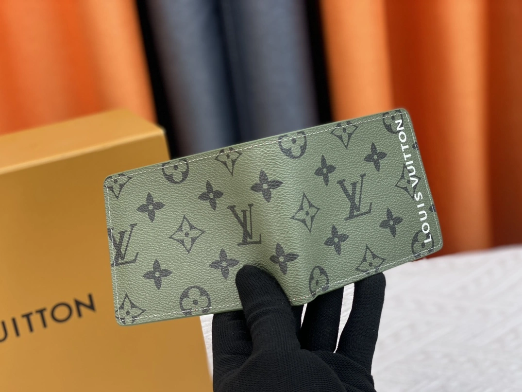Vibrant 8308 Louis Vuitton LV Wallets For Unisex - Image 7