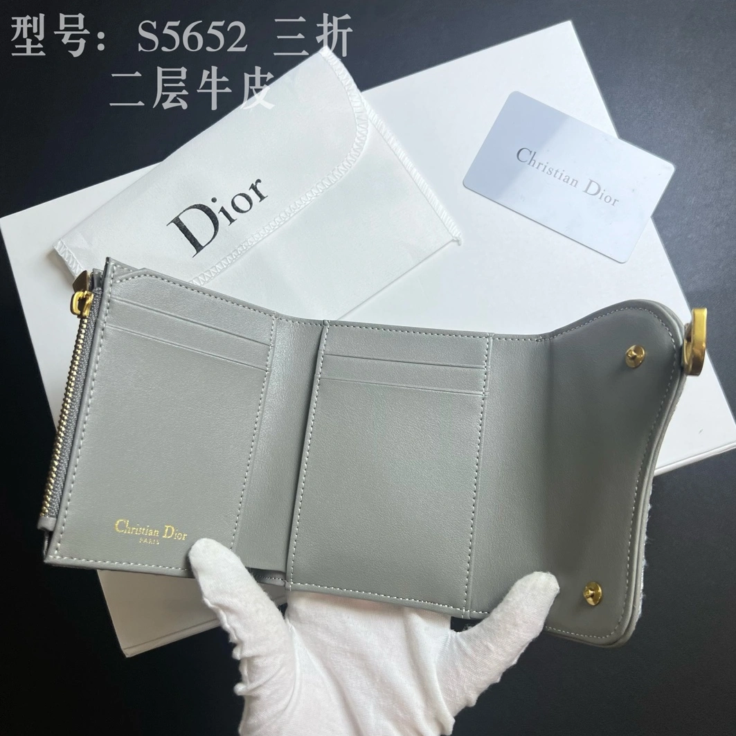 WellDesigned 9278 Christian Dior Card Case - Image 6
