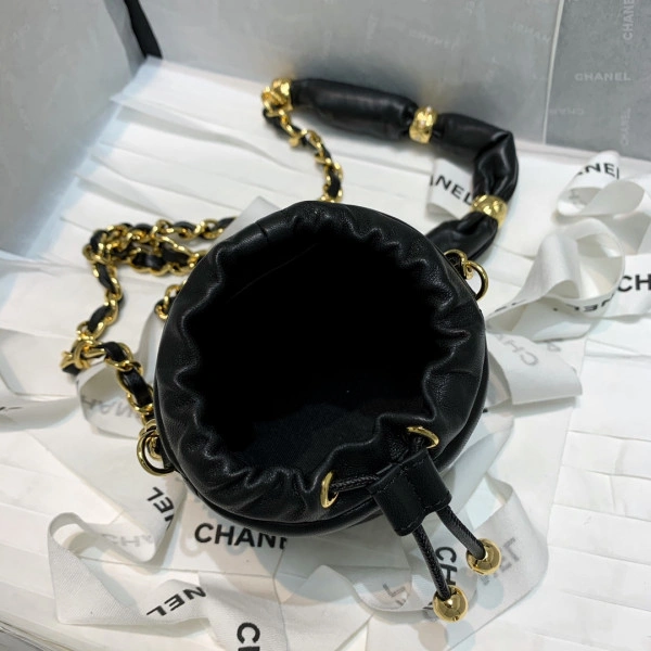 GoodFit CHANEL CHANELUTCH WITH CHAIN 1799 - Image 5