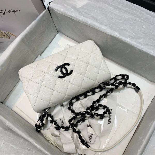 WellDesigned CHANEL SMALL FLAP BAG 659 - Image 5