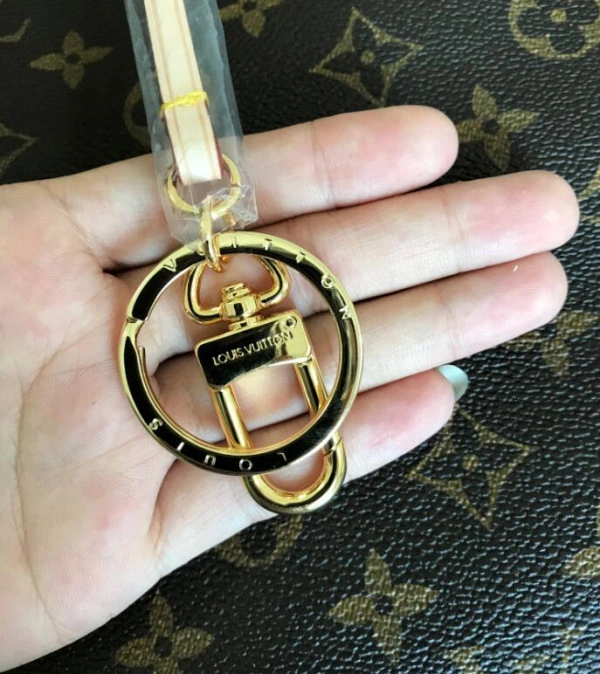 CHANEL Flap Bag Lambskin 20CM SportInspired 845 - Image 14