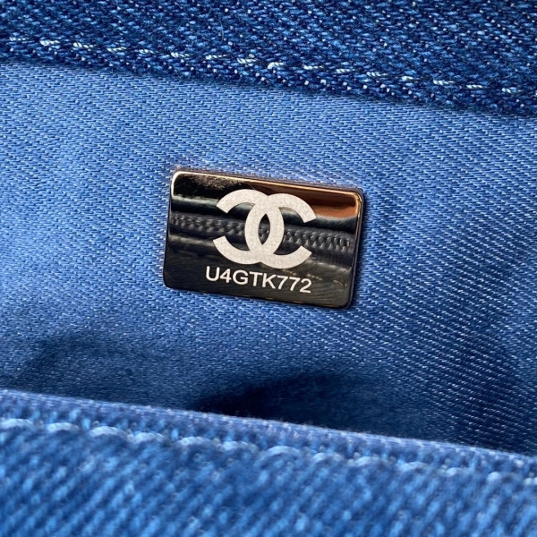 CHANEL SMALL FLAP BAG Comfortable 496 - Image 10