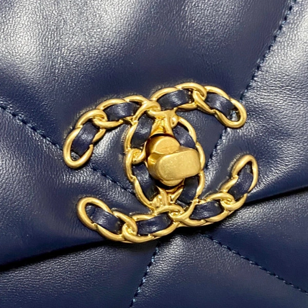 UrbanStyle CHANEL 19 FLAP BAG 39 - Image 7