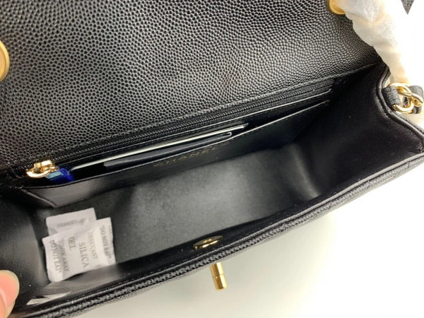 CHANEL FLAP BAG Comfortable 692 - Image 8