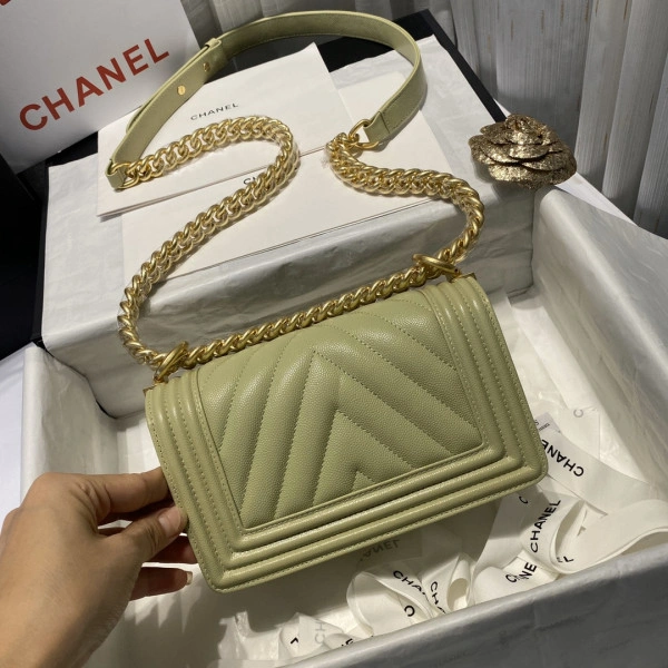 UrbanStyle CHANEL BOY BAG 222 - Image 3