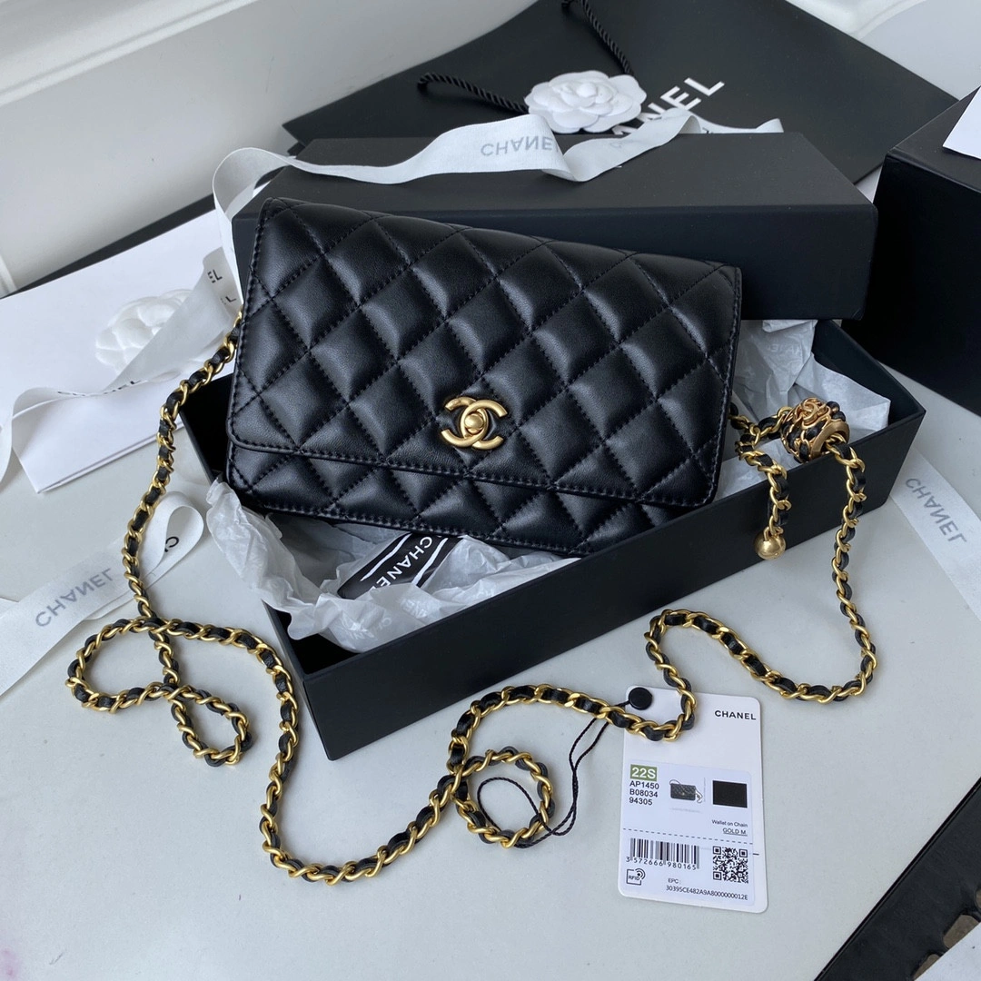 CHANEL WALLET StreetReady 1327