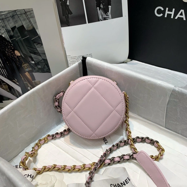 HighQuality CHANEL 19 CHANELUTCH WITH CHAIN 47 - Image 3